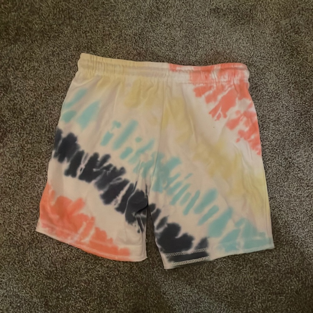 Lagaci XL tie dye shorts; NWOT